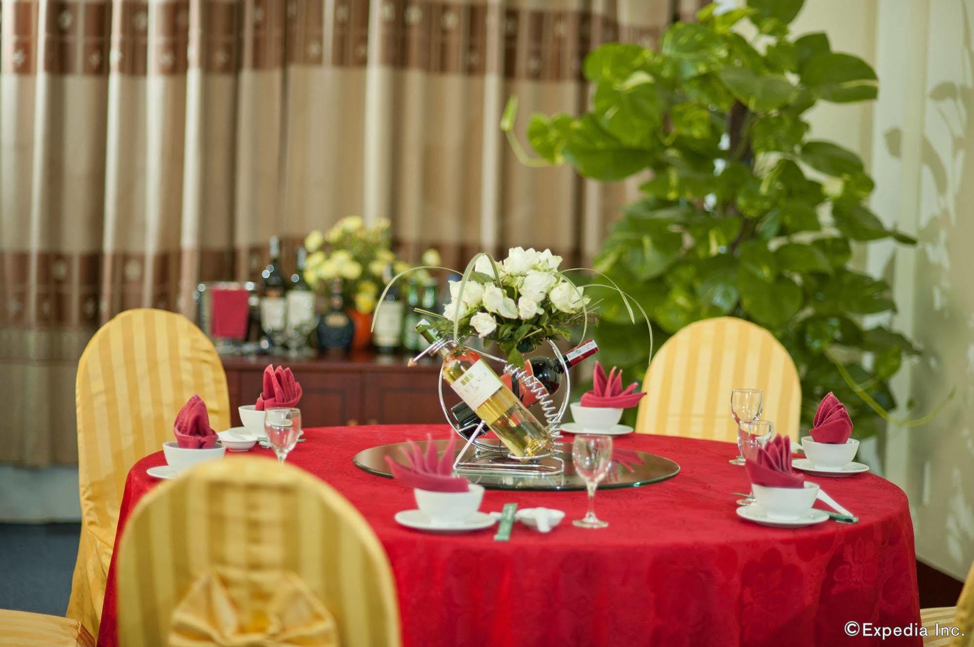 Muong Thanh Vinh Hotel Buitenkant foto